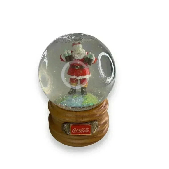 Vintage 1989 Coca-Cola Santa Musical Snow Globe Music Box - Picture 1 of 6